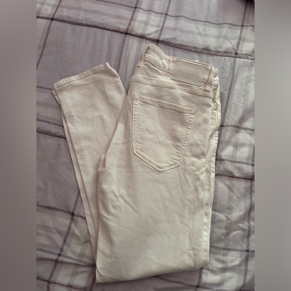 Men’s GUESS jeans